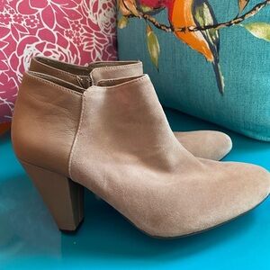 Gianni Bini Size 9.5M (40) Used - Good condition. No Box